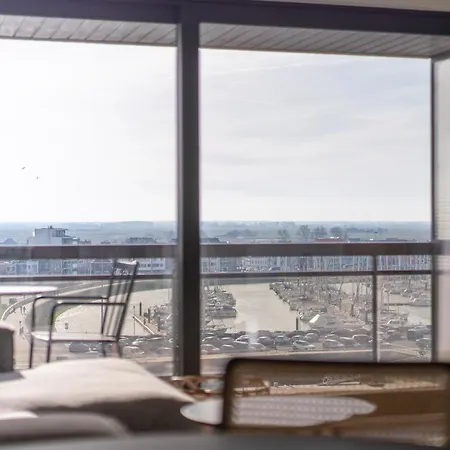 Appartement Met Prachtig Zicht. *